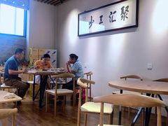 大堂-聚汇三少·龙虾·中餐厅(莫邪路新天地店)