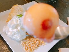 -莓园冰淇淋店