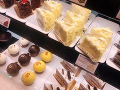 -巴黎贝甜(大宁国际商业广场店)