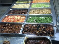 自助取餐区-浙江同济科技职业学院餐厅