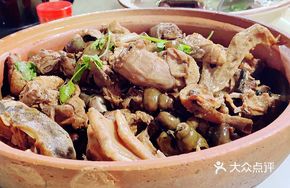 Bamboo Snail and Duck Stew