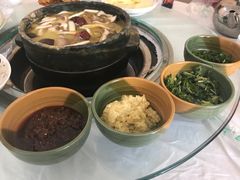 -南渝食府.墨脱石锅松茸鸡