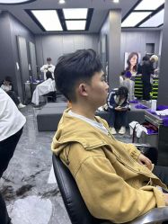 -米可造型烫发染发
