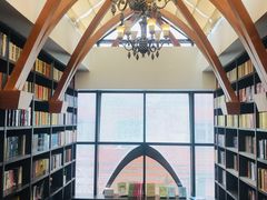 -钟书阁(松江泰晤士小镇店)