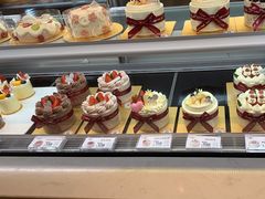 -花花卷卷·鲜食蛋糕(静安久光百货店)