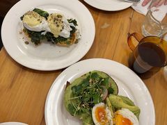 牛油果吐司-Egg•Allday Brunch(襄阳北路店)