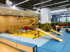 -亲亲袋鼠托育早教·思维专注力·棕熊英语(鼓楼恒力城店)