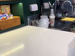 -茶理宜世(广州南站（站内）3楼B17检票口店)