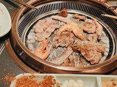 -梨花甄选自助烤肉(小寨原力场店)