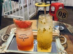 -柯斗斗主题餐厅·狗咖·围炉煮茶·茶饮(国瑞升平里店)