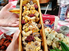 -刘姐啤酒鱼民族演艺餐厅(西街总店)