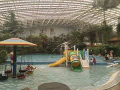 -龙脉温泉室内游泳馆