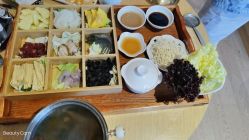 -裕月馨月子中心(滨江店)