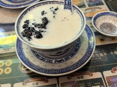 -广信牛奶甜品世家(台东店)