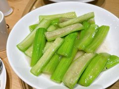 -渝信川菜 · 川味家常菜(财富购物中心店)