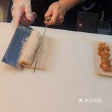 第一次吃，挺新颖的韩国街头美食。位置在头条胡同中间