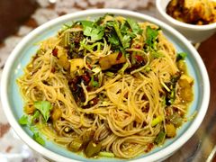 酸菜拌粉丝-志晖园圆子鸡·辣子鸡(阳光店)