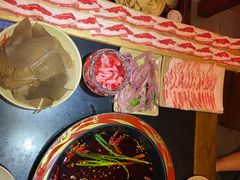 -在蜀里·一米肥牛老火锅(黄埔店)