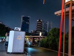 -绳金塔