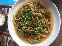 -独一佳老胡湘菜馆(矿山路店)