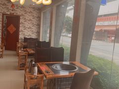 -老刘生态大鱼坊铁锅炖鱼(赛马场店)