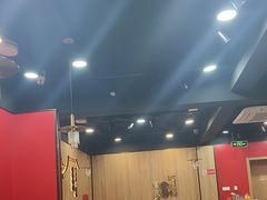 -鲁员外地锅鸡地锅鱼(古墩路店)