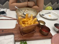 -奈尔宝家庭中心·亲子餐厅(鄞州万达店)