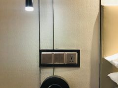 -深圳彭年万丽酒店