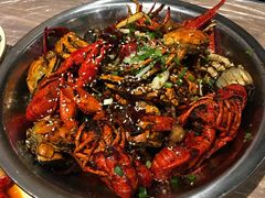 -巴厘龙虾·榜首油焖大虾(音乐学院·沿江酒馆店)