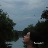 湿地公园，银色小船摇摇晃晃懒懒～