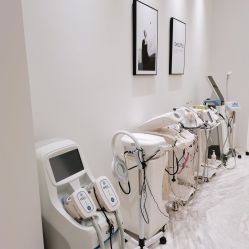 -微笑雨嘉造型护肤