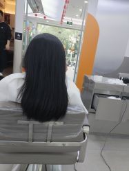 -首脑美发沙龙