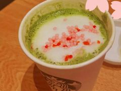 樱花草莓茶拿铁-星巴克臻选(北京世贸天阶店)