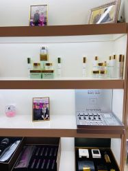 -美肤盾祛痘·问题肌头疗管理中心