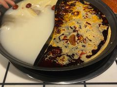 -鹿鸣山草本茶香火锅(园西路店)