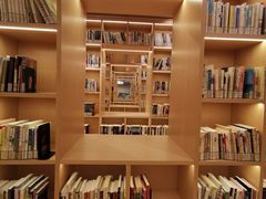 -漕河泾街道图书馆(漕河泾社区文化活动中心店)