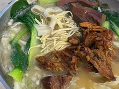 -八百里牛肉汤(盖饭·锅贴·万象城店)