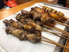 烤羔羊肉串-木屋烧烤(岗顶二店)