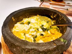 石锅海胆豆腐-怡情荟•海鲜青岛菜(五四广场旗舰店)