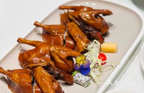 Fragrant Deep-Fried Young Pigeon