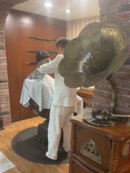 -BarberKiNG男士理发馆Barbershop