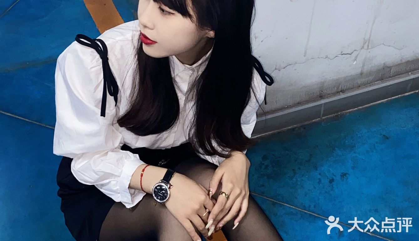 秋季搭配什么卷发👩‍🦱更温柔