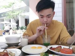 -瑰丽酒店·海吧·天际下午茶·现场DJ·天台酒吧