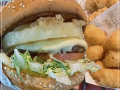 -The Habit Burger Grill 哈比特汉堡(复兴soho店)