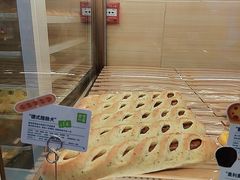 -奈雪的茶(百盛店)