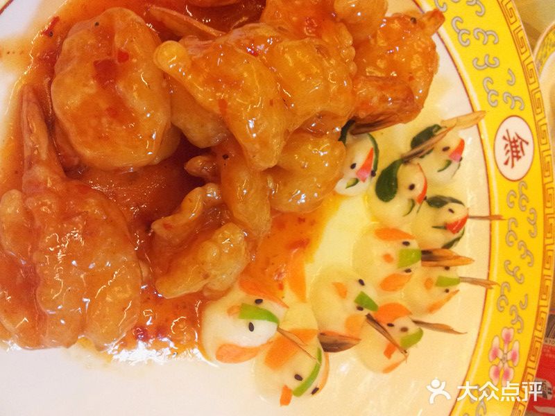 仿膳饭庄燕尾桃花虾图片