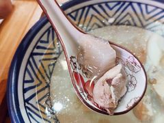 酸萝卜老鸭汤-喜卷·烂肉卷饼(广渠门店)