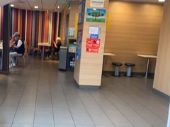 -麦当劳(乳山路店)