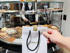 -Laderach 莱德拉(上海环贸iapm店)