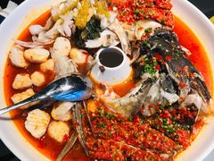 凤凰鱼头王-凤凰湘语·湘粤鲜融(浦东旗舰店)